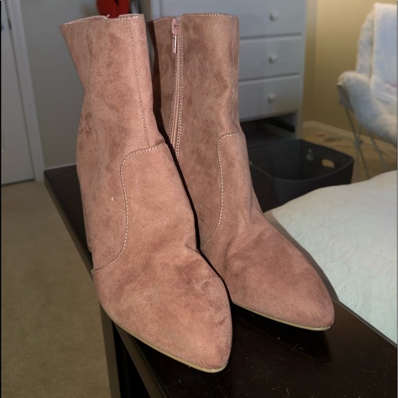 Pink Boots - Picture 2 of 4